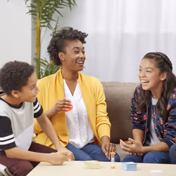 Hasbro Gaming Taboo Kids vs. Parents - Additional view 4