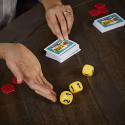 Hasbro Gaming F2562101 board/card game Party - Additional view 6