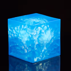 Marvel Legends Series Tesseract Electronic Role Play Accessory & Loki Figure - Additional view 8