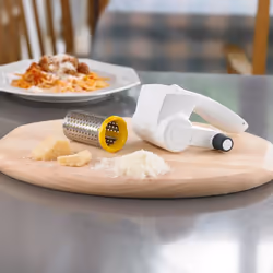 Zyliss E900010 manual grater/spiralizer White, Yellow