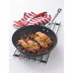 Circulon Skillet Pan with Riveted Handle Dishwasher Safe Sturdy Cookware - 25 cm