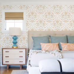 Britt Woodland Damask Vinyl Wallpaper Fine Decor - Peach