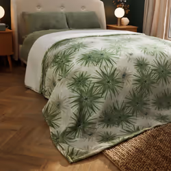 Silentnight Snugsie Giant Blanket 240 cm x 180 cm - Winter Lux