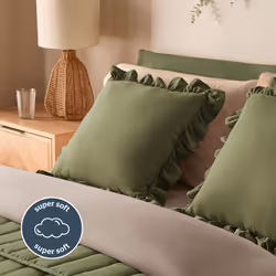 Silentnight Supersoft Ruffle Cushion 45 x 45 cm - Green