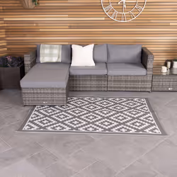 Charles Bentley Diamond Pattern Lightweight Waterproof Indoor or Patio Medium Rug Grey Outdoor 120x170cm