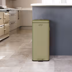 CHARLES BENTLEY Kitchen Bin, 30 Litre, Steel, Square, Retro Style, Kitchen Pedal Waste Bin, Green, Contemporary, Aesthetic, Convenient, Side And Lid