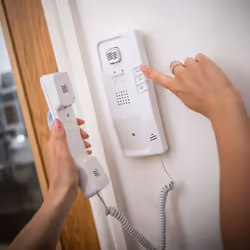 Wired Door Entry Phone Receiver System -100m Range- Security Intercom - Outdoor