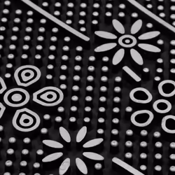 JVL Daisy PVC Pin Scraper Doormat, 45x75cm, Silver - Additional view 4