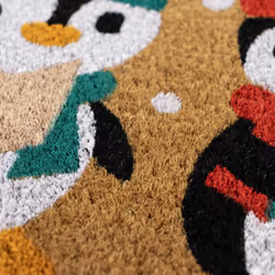JVL Latex Christmas Coir - 40x58cm - Penguins