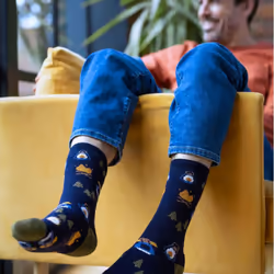 Heat Holders - Men's Cozy Fleece-Lined Hobby Socks | Novelty Fluffy Thermal Socks - 6-11 UK, Footy Crazy