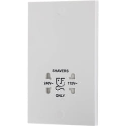 BG Electrical 115- and 230-Volts Dual Voltage Shaver Socket, White Moulded, Square Edge, 14.5 x 8.5 x 4.5 cm