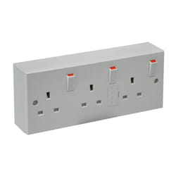 White Triple Switched Socket with Back Box