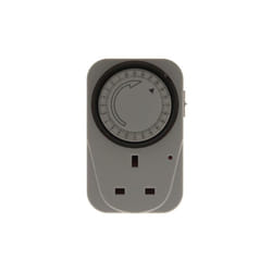 24 Hour Plug In Timer Switch - White