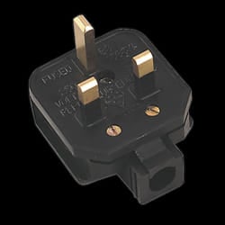 Black 13A heavy-Duty Plug