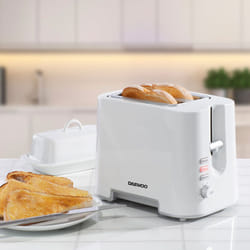 Daewoo 2 Slice Toaster Defrost Reheat Function Easy Clean 870W - White