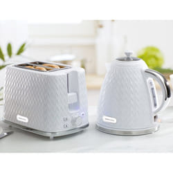 DAEWOO Argyle Retro Set Kettle and Toaster Matching Bundle 2 Slice Browning Control Easy Clean 1.7L Jug Auto Off - White