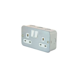 Selectric LG9098MB Metalclad Switch Socket 13 Amp - 2 Gang SP