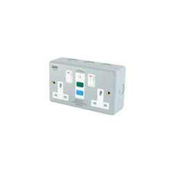 Selectric LG9098MB-RCD Metalclad Surface 2 Gang Switch Socket 13 Amp (Passive/Latching)