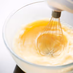 Quest 35890 Electric Hand Mixer / Complete With Chrome Beaters, Dough Hooks & Balloon Whisk - Additional view 8