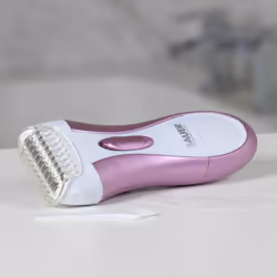 Bauer Professional 38730 Soft and Smooth Lady Shaver / Battery Operated / Wet and Dry Shave / Stainless Steel Blades