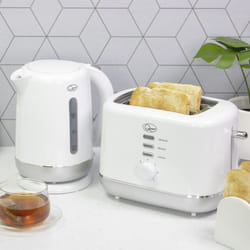 Quest Kettle and Toaster Set / 1.5L Kettle & 2 Slice Toaster - White