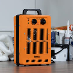Benross 42468 Large Industrial Fan Heater / Adjustable Thermostatic Control / Cool Air Setting / Overheat Protection / Portable / 2800W / Orange
