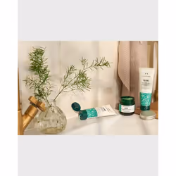 The Body Shop Skin Clearing Tea Tree Clay Mask - For Oil  Blemished Skin - Vegan 2.5 Fl Oz