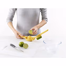 Joseph Joseph 20171 JuiceMax Dual-Action Citrus Press, Plastic - Additional view 2