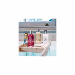 Fiery Pink Pepper Bath and Shower Gel 300 ml - Additional view 4