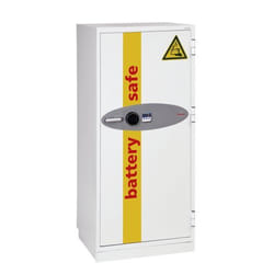 Phoenix Safe Co. Battery Commander Freestanding safe 338 L White. Yell