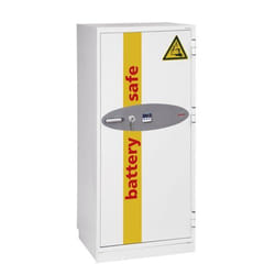 Phoenix Safe Co. Battery Commander Freestanding safe 338 L White. Yell