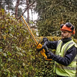 DeWALT DCMHT563N-XJ power hedge trimmer Double blade 2.9 kg - Additional view 4