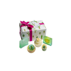 Bomb Cosmetics Stuck On You Handmade Gift Pack