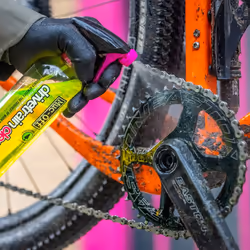 Muc-Off Drivetrain Cleaner, 500ml - Effective Bike Chain Cleaner and Chain Degreaser Spray for Bicycle Cleaning - Bike Cleaner for MTB/Gravel/Road/BMX