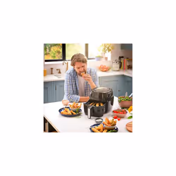 Medium Digital Air Fryer, Energy Saving Airfryer with 10 Cooking Functions including Bake, Grill and Dehydrate, 4 Litre Capacity, Black