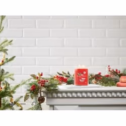 Yankee Candle 1631776E wax candle Cylinder Red 1 pc(s)