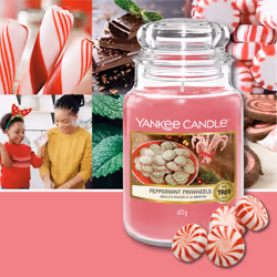 Yankee Candle Peppermint Pinwheels wax candle Round Red 1 pc(s)