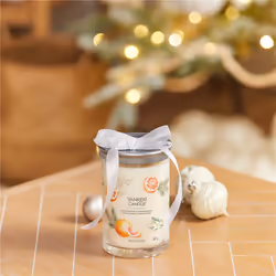 Yankee Candle White Spruce & Grapefruit wax candle Cylinder 1 pc(s)