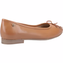 ) Hush Puppies Naomi Leather Women's Tan Flats - Brown, 5 (Adults'