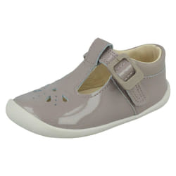 Girls Clarks Casual T-Bar Shoes Roamer Star - G Fit - Pink, UK 4 Infant