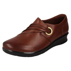 Ladies Clarks Casual Comfort Shoes Hope Shine - D Fit - Brown, UK 5.5