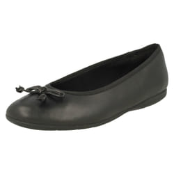 Girls Clarks Slip On Bow School Shoes Jesse Shine - G Fit - UK 13 Child, Black