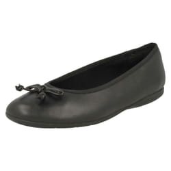 Girls Clarks Slip On Bow School Shoes Jesse Shine - G Fit - UK 13.5 Child, Black