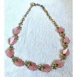 D Necklace With heart/Leaf shape Pink Stones - Golden Designer Style