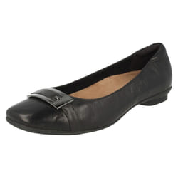 Ladies Clarks Slip On Flat Shoes Candra Glare - E Fit - UK 3, Black