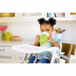 Munchkin Miracle 6+ Month 7oz Baby Sippy Cups (2-Pack) Free Flow Beaker for Toddlers BPA-Free, Spill-Free, Dishwasher Baby Water w/ Easy-Grip Handles