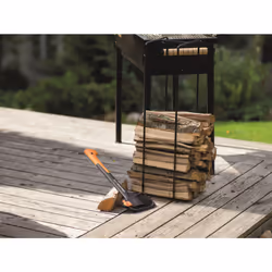 Fiskars Chopping Axe S X10, Storage and Carrying Case Included, Length: 44 cm, Non-Stick Coating, Steel Blade/Fibreglass Handle, Black/Orange, 1015619