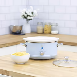 Swan SF17021BLN Retro Slow Cooker with 3 Temperature Settings, Keep Warm Function, 3.5L, 200W, Retro Blue