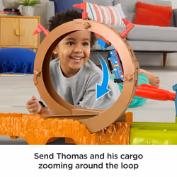 Thomas & Friends ?Fisher-Price Launch & Loop Maintenance Yard toy train and track set with motorized Thomas engine for ages 3 years and older
