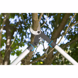 Gardena EnergyCut 750 A Pruning Lopper: The pruning lopper with integrated gearing for challenging cutting tasks using the Anvil principle (12008-20)
